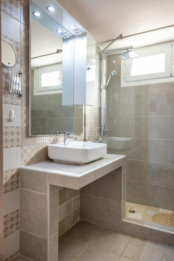 Margarita'S Seafront Luxury Apartment Elounda Екстериор снимка